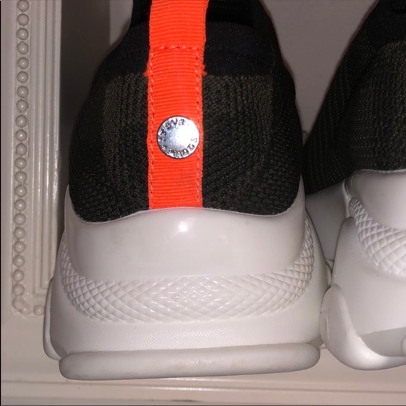 Steve Madden Myles Camouflage SlipOn Sneaker - Picture 5 of 5